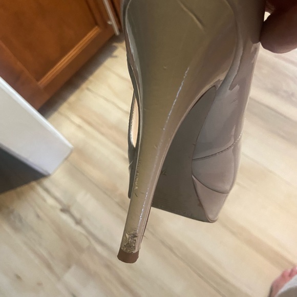 Marc Fisher platform heel - Picture 8 of 11